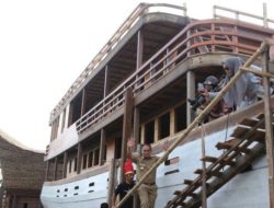 Camat Ujungpandang Hadiri Peresmian Dua Kapal Pinisi Adama dan Tungguma