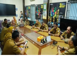 Plt. Camat Makassar kumpulkan seluruh Lurah gelar Rakor