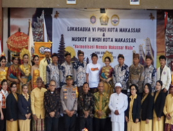 KakanKemenag Kota Makassar Hadiri Pembukaan Lokasabha VI PHDI & Muskot II WHDI Kota Makassar.