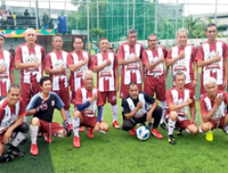 Gubernur Kaltara Zainal Arifin Paliwang Buka “Mini Soccer Tournament SMANSA Zona 80” di Karsa Arena Makassar