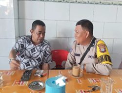 Bhabinkamtibmas Tabaringan Dekatkan diri Kepada Masyarakat Dengan Rutin Sambang