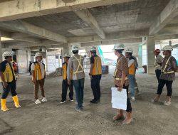 Sekwan Muhammad Hamzih Bersama Pihak PT Brantas Abipraya Tinjau Pembangunan Kantor DPRD Sulbar