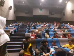 Siswa UPT SPF SDI Mongisidi Makassar Mengikuti Kegiatan Nobar “Pulang Tak Harus Rumah”