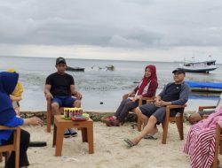 Camat Kepulauan Sangkarrang Bersama Ketua TP PKK Berkunjung di Kelurahan Barrang Lompo