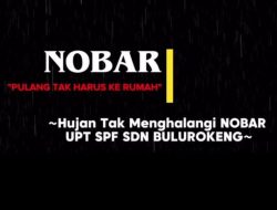 Meski Hujan, Siswa UPT SPF SDN Bulurokeng Makassar Tak Halangi Nobar “Pulang Tak Harus Rumah”