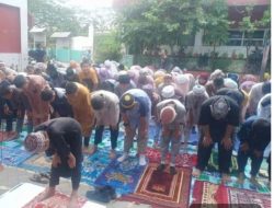 Siswa UPT SPF SD Kompleks Rappokalling Makassar Laksanakan Jum’at Ibadah Bersama