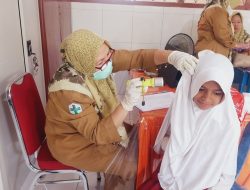 Puskesmas Cendrawasih Gelar Pemeriksaan Kesehatan Telinga, Kusta dan Paru di UPT SPF SDI Sambung Jawa I Makassar