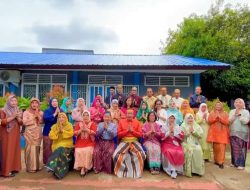 Peringati Hari Kebudayaan Kota Makassar, UPT SPF SMPN 24 Kompak Kenakan Pakaian Adat