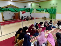 Bulan Ramadhan, UPT SPF SMPN 54 Makassar Gelar Pesantren Kilat