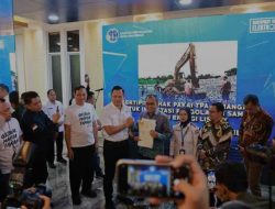 Pemkot Makassar Terima Sertifikat Elektronik Senilai Rp3 Triliun dari Menteri AHY