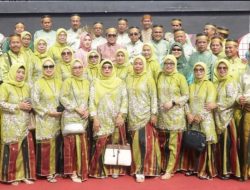 Kepsek UPT SPF SMPN 45 Makassar Turut Meriahkan Hardiknas 2024 di Anjungan Pantai Losari