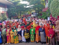 Meriahkan Hardiknas Tahun 2024, UPT SPF SDN Beroanging Makassar Gelar Upacara dan Kompak Kenakan Pakaian Adat
