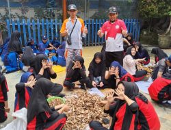 UPT SPF SMPN 4 Makassar Gelar Kegiatan P5 Praktikum Pembuatan Pupuk Kompos