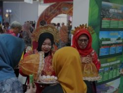Dispar Hadirkan Aneka Kue Tradisional di ICE APEKSI, Perkuat Branding Makassar Kota Makan Enak