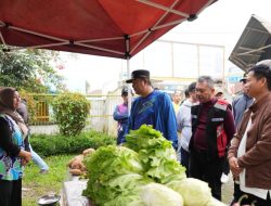 Berkunjung ke Pasar, Pedagang Bahagia Didatangi Pj Gubernur Bahtiar