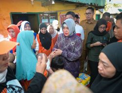 Indira Yusuf Ismail Salurkan Bantuan Kepada Korban Kebakaran di Maccini Gusung