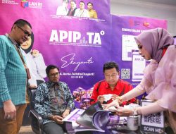 Pj Sekda Makassar Tinjau Booth Inovasi APIPTA dan Gammarana’mi di Pameran Latpimnas