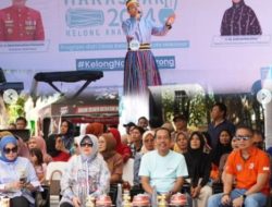 Camat Ujung Tanah dan Tallo Dampingi Ketua TP PKK Makassar Hadiri Festival Kelong Anak Lorong