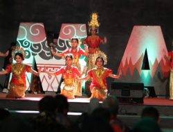 Pesona Tari Paduppa Hiasi Panggung KIM Fest 2024 di Makassar