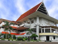 9 September Anggota DPRD Makassar Dilantik, Sehari Sebelumnya Gedung Dewan Disterilkan
