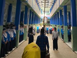 Upacara Bendera Setiap Hari Senin di UPT SPF SMP Negeri 10 Makassar