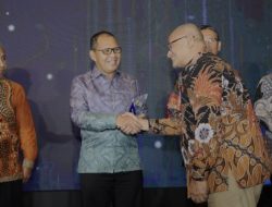 Keren! Wali Kota Makassar Danny Raih Penghargaan Apresiasi Tokoh 2024 oleh Tempo Media