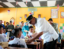 Persiapkan Secara Nasional, Pj Bahtiar Gelar Uji Coba Makan Bergizi Gratis di SD dan SMP Pasangkayu Sulbar