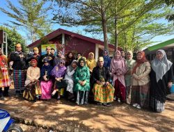 Kompak dengan Pakaian Adat, UPT SPF SDI Borong Jambu II Peringati HUT Makassar yang ke-417