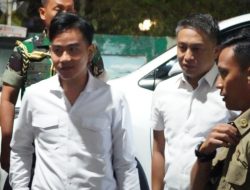 Camat Ujung Tanah Dampingi Wapres Gibran dalam Kunjungan ke Kelurahan Pattingaloang