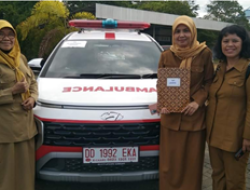 Dinas Kesehatan Kota Makassar Serahkan Mobil Ambulans DAK Non-Fisik ke Puskesmas Layang