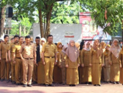 Apel Pagi,Camat Biringkanaya Tekankan Disiplin dan Apresiasi Kerja Bakti