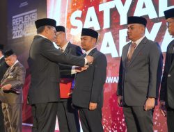 Kadispar Makassar Terima Satyalancana Karya Satya dari Presiden RI atas Dedikasi 22 Tahun Pengabdian