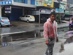 Waspada Banjir : Lurah Bontoala Lakukan Pemantauan di Tegah Cuaca Ekstrem