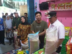 Pj Gubernur Sulbar, Bahtiar Kunjungi Pasar Tradisional di Mamuju, Pastikan Harga Pangan dan Elpiji Terjangkau