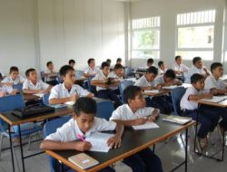 Ribuan Pelajar di Makassar Berstatus Ilegal, Dewan Pendidikan Kritik Kinerja Disdik