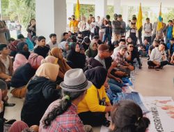 PMII dan Warga Mateng-Pasangkayu Geruduk DPRD Sulbar, Tolak Tambang Pasir yang Ancam Lingkungan