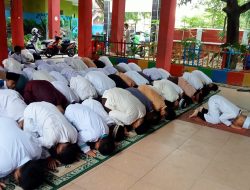 UPT SPF SDN Lanto Dg. Pasewang Makassar Rutin Gelar Jumat Ibadah Berjamaah