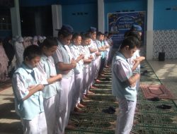 Pelajar UPT SPF SMP Negeri 22 Makassar Rutin Laksanakan Sholat Dhuha Berjamaah