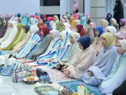 Wawali Makassar Aliyah Mustika Ilham Hadiri Buka Puasa Bersama di Masjid Taqwa