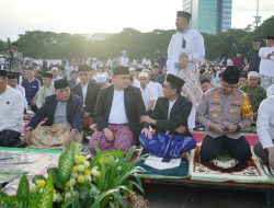 Ribuan Jamaah Shalat Idul Fitri di Lapangan Karebosi, Wali Kota Makassar: Ini Momen Kebersamaan