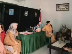 UPT SPF SMPN 25 Makassar Gelar Rapat Kombel “Bijak Berilmu” untuk Tingkatkan Kompetensi Guru