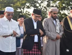 Ribuan Warga Makassar Salat Id di Karebosi, Ketua DPRD Supratman Ikut Berjamaah