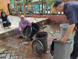 UPT SPF SD Inpres Baraya 1 Makassar Gelar Kerja Bakti Bersama Guru dan Siswa