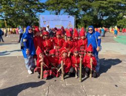 SDN Mangkura 2 Makassar Tampil Memukau di Panggung Hardiknas 2025