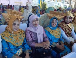 Kepala SMPN 45 Makassar dan Seluruh Komponen Sekolah Hadirkan Semangat Hardiknas 2025 di Lapangan Karebosi dan Sekolah