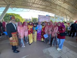 Pakaian Adat dan Pendidikan Bermutu: SMPN 54 Makassar Warnai Hardiknas di Lapangan Karebosi