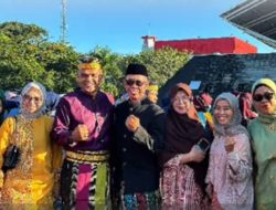UPT SPF SMPN 32 Makassar Tampilkan Semangat dan Budaya Lokal di Upacara Hardiknas 2025