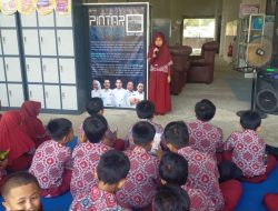 Kunjungan ke Perpustakaan Kota Makassar, Siswa UPT SPF SD Inpres Mariso 1 Raih Dua Hadiah Spesial