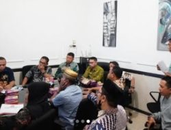 Sekcam Ujung Tanah Pimpin Rapat Koordinasi Pembagian Tugas Tenaga Kebersihan