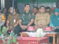 Penyaluran Seragam Sekolah Gratis: Plt Sekwan Turut Hadir Bersama Wali Kota Makassar